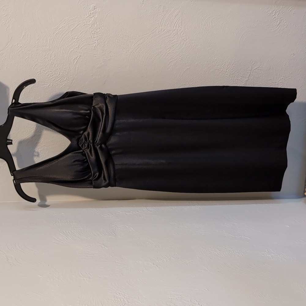JESSICA Black V-neck Midi Formal Dress